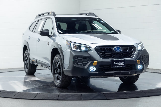 Used 2025 Subaru Outback Wilderness AWD/4WD image 4
