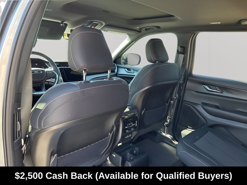 New 2025 Jeep Grand Cherokee L Laredo w/ Luxury Tech Group I RWD image 22