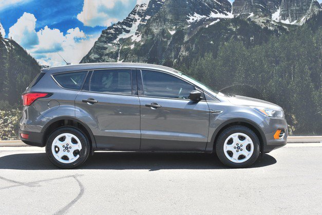 Used 2019 Ford Escape S FWD image 2