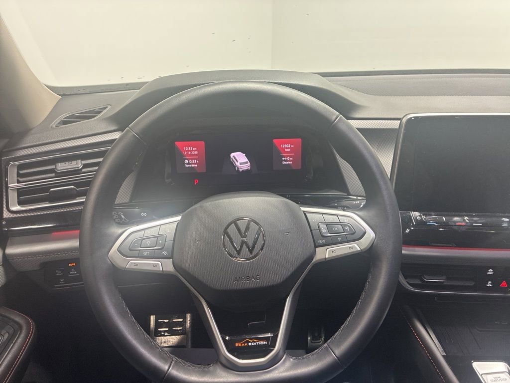 Used 2025 Volkswagen Atlas Peak Edition SE image 10