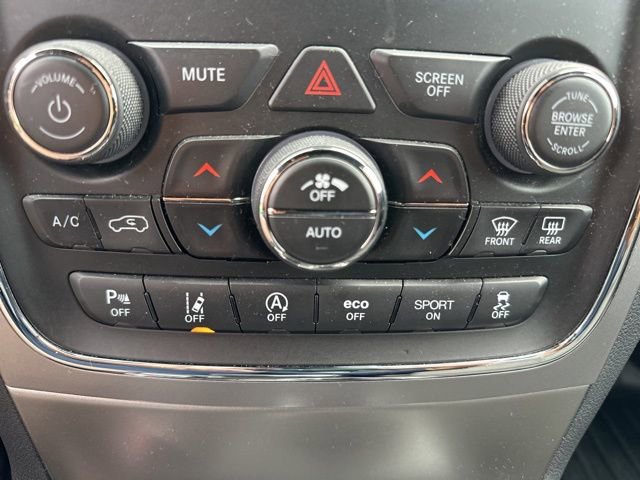 Used 2021 Jeep Grand Cherokee Laredo image 10