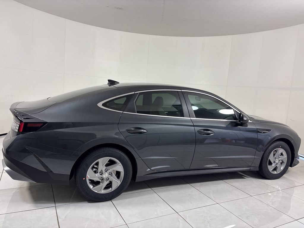 New 2026 Hyundai Sonata SE FWD image 7