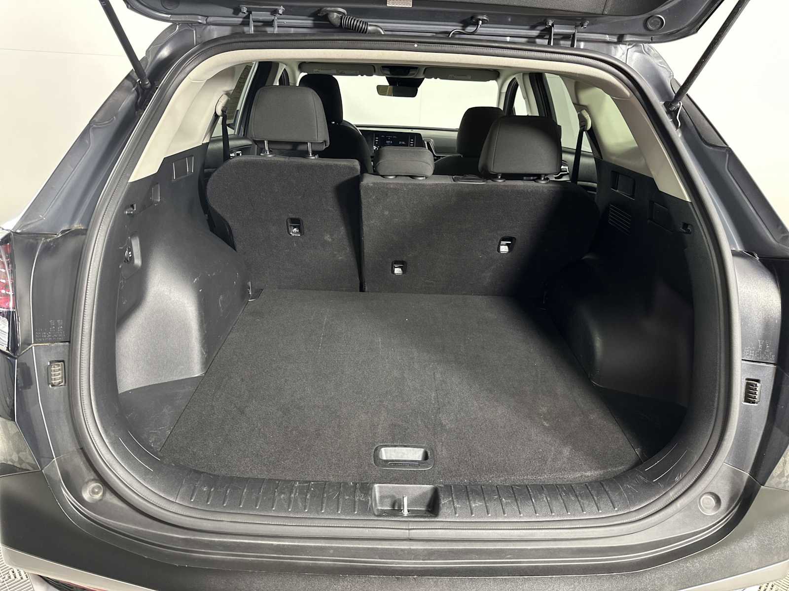 Used 2024 Kia Sportage LX image 25