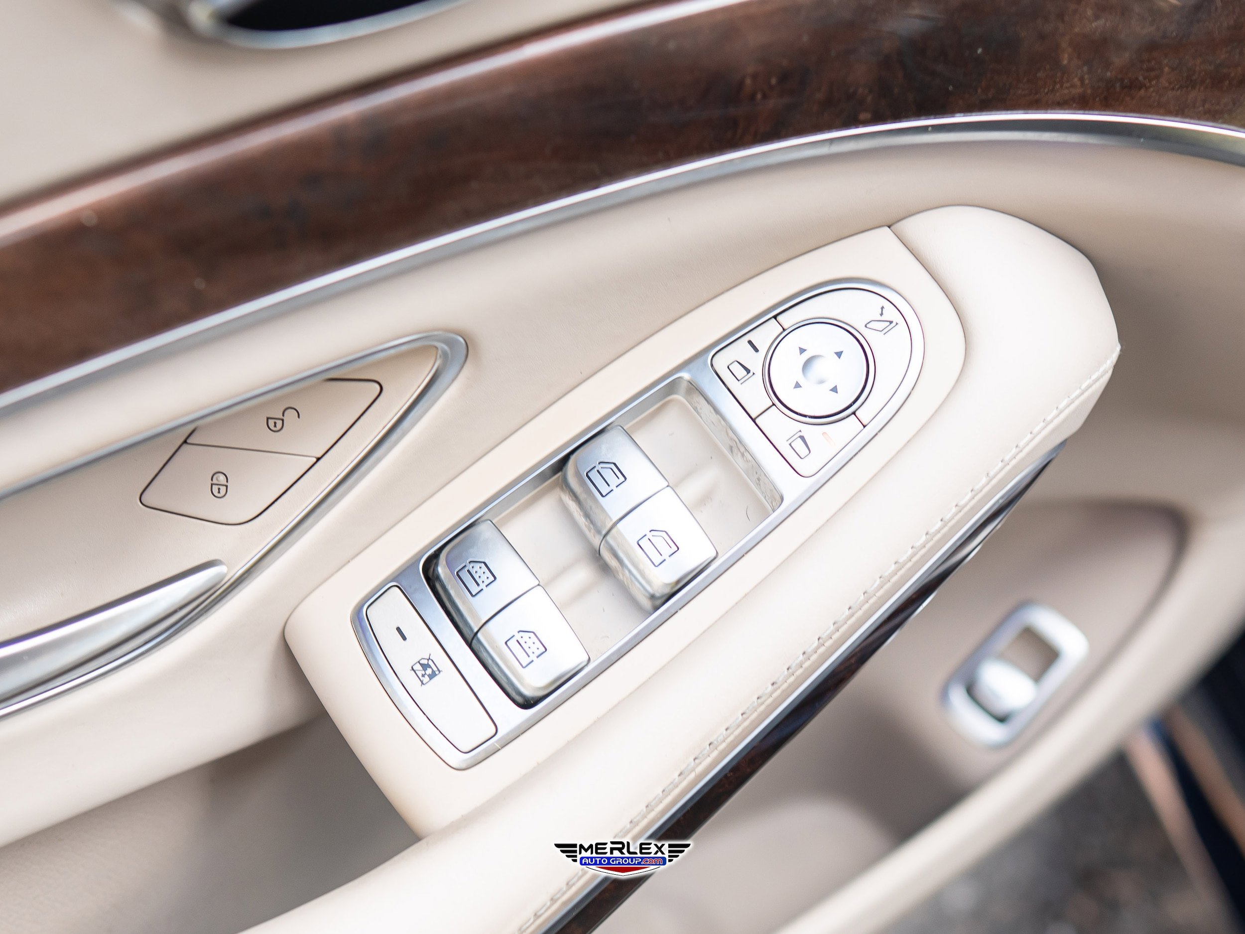 Used 2019 Mercedes-Benz S 560 4MATIC Sedan image 40