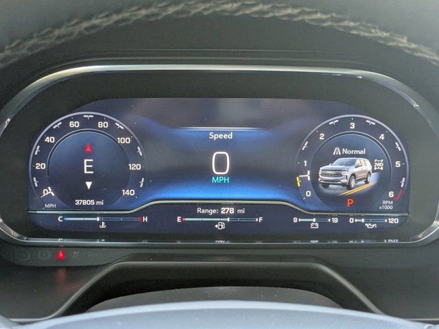 Used 2024 Chevrolet Suburban Premier AWD/4WD image 31