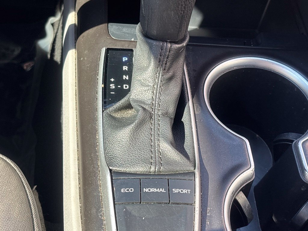Used 2023 Toyota Camry LE FWD image 14