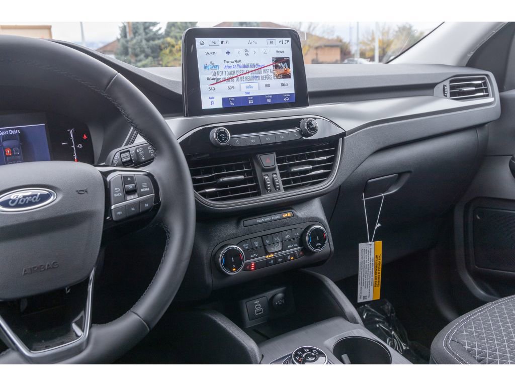 Used 2025 Ford Escape Active w/ Cold Weather Package image 21