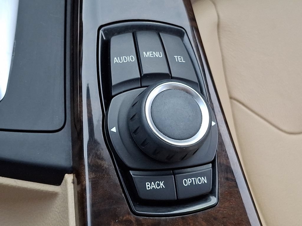 Used 2015 BMW 328i Sedan RWD image 22