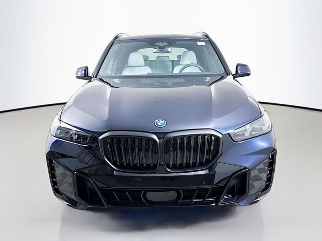 Used 2026 BMW X5 xDrive50e w/ M Sport Package AWD/4WD image 2