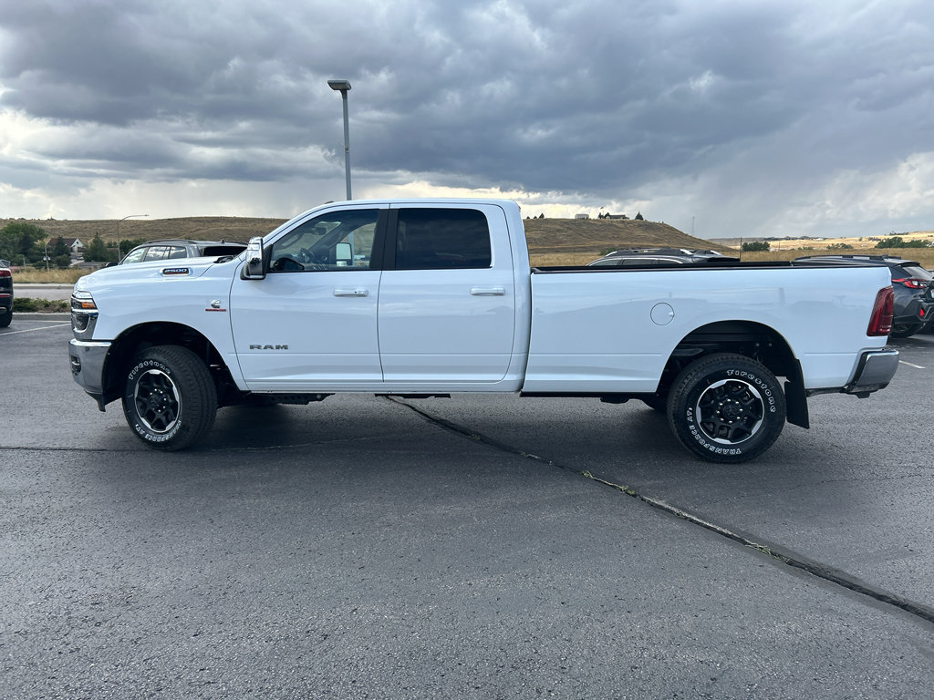 New 2026 RAM 2500 Laramie AWD/4WD image 8