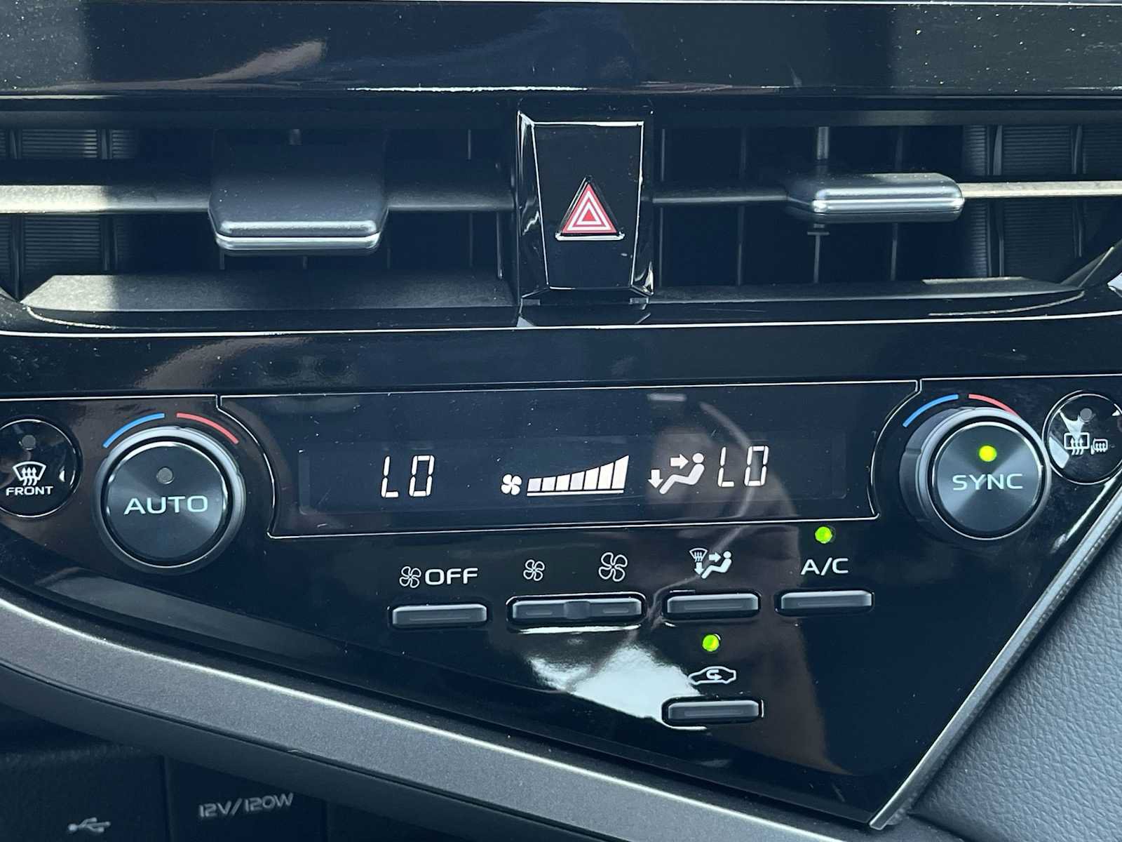 Used 2024 Toyota Camry XSE FWD image 17