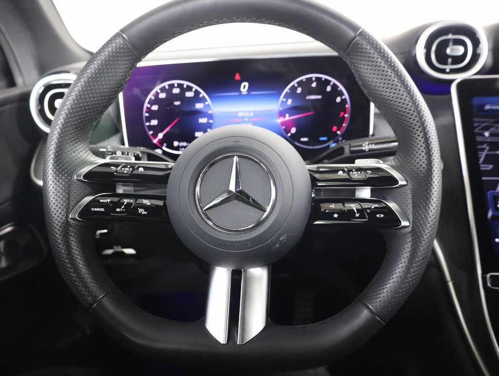 Used 2024 Mercedes-Benz GLC 300 4MATIC image 25