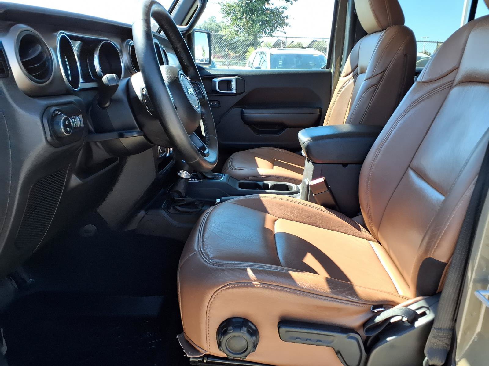 Used 2020 Jeep Gladiator Sport w/ Quick Order Package 24S AWD/4WD image 17