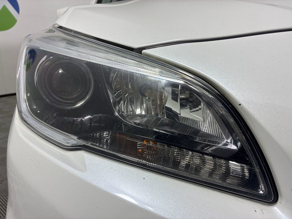 Used 2017 Subaru Outback 2.5i Premium image 2