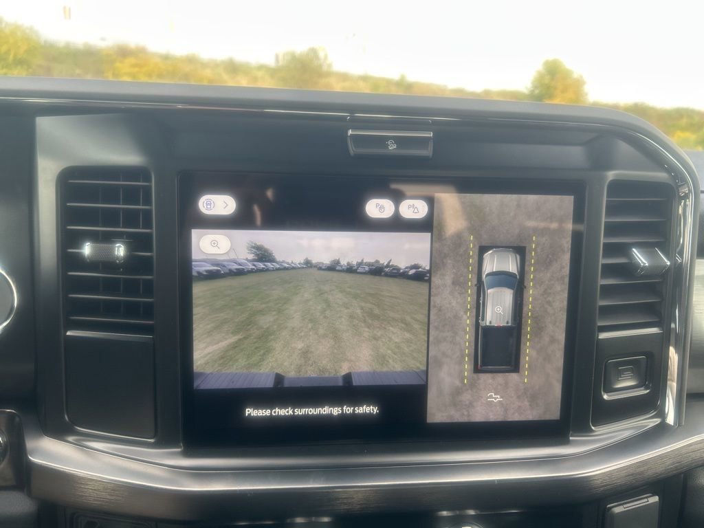 New 2026 Ford F250 Lariat image 16