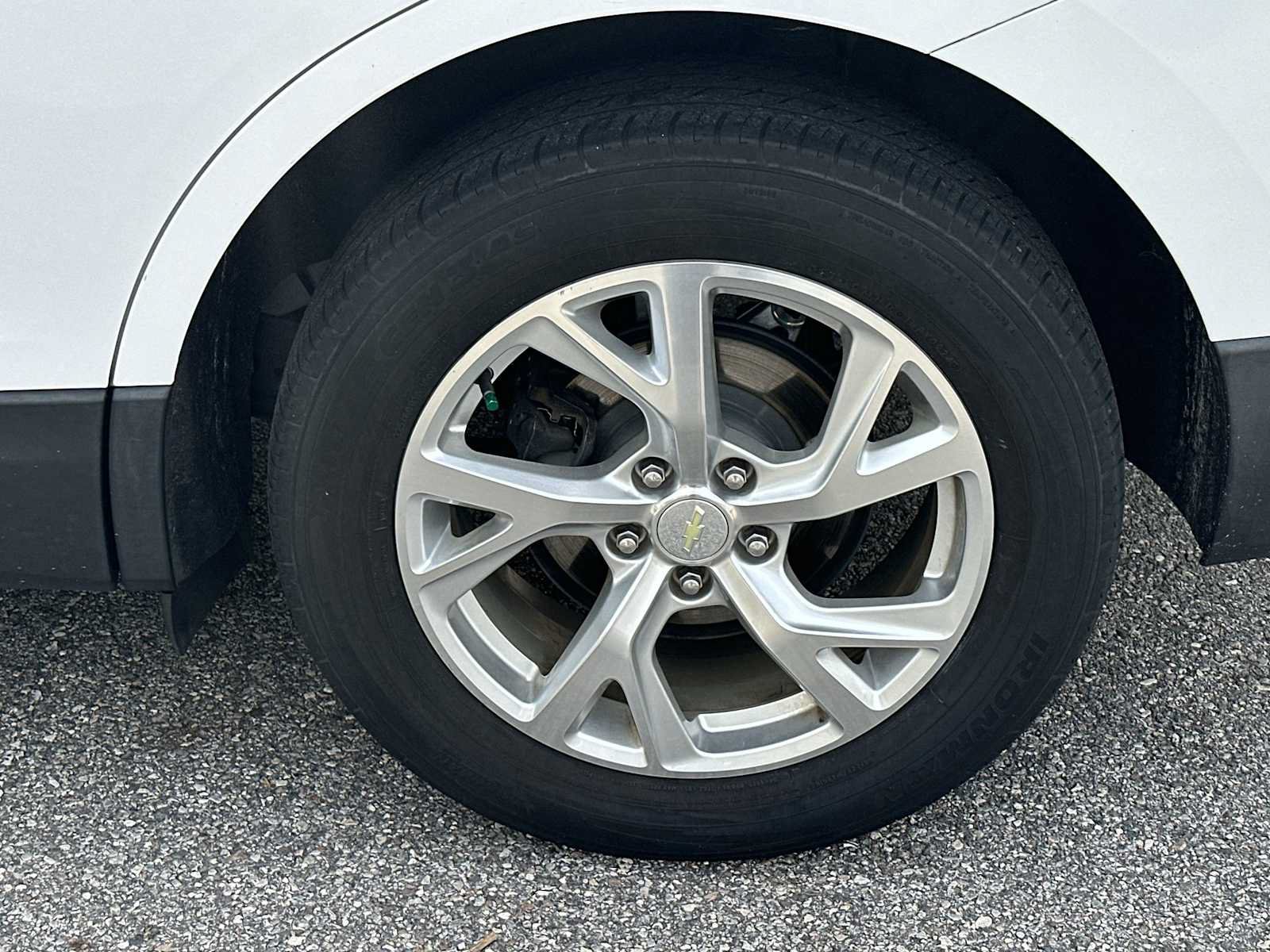 Certified 2018 Chevrolet Equinox LT FWD image 12