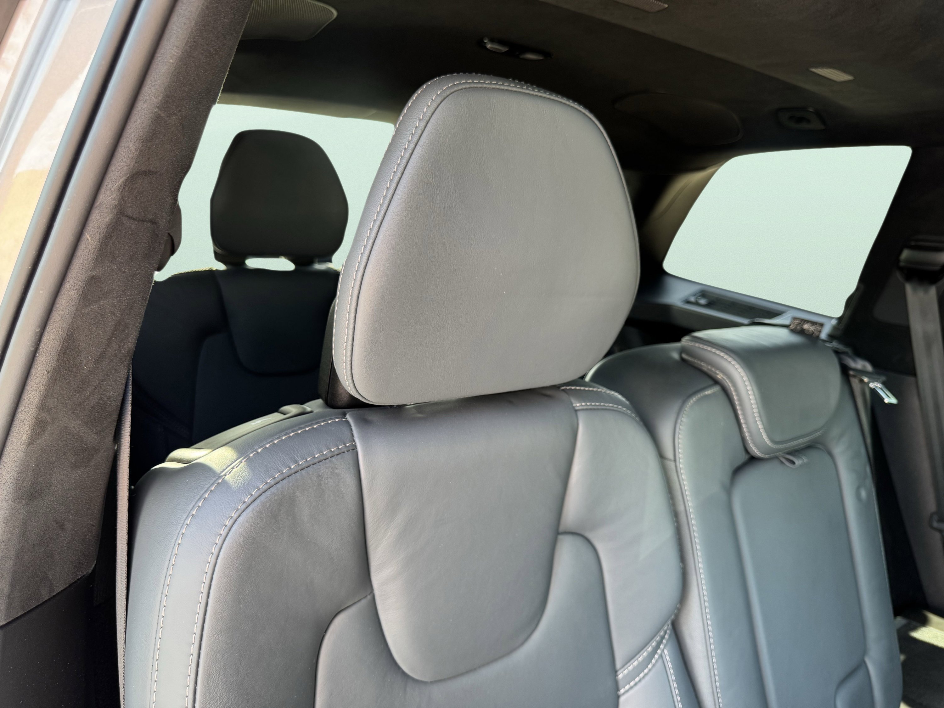 Used 2024 Volvo XC90 T8 Ultimate w/ Lounge Package image 53