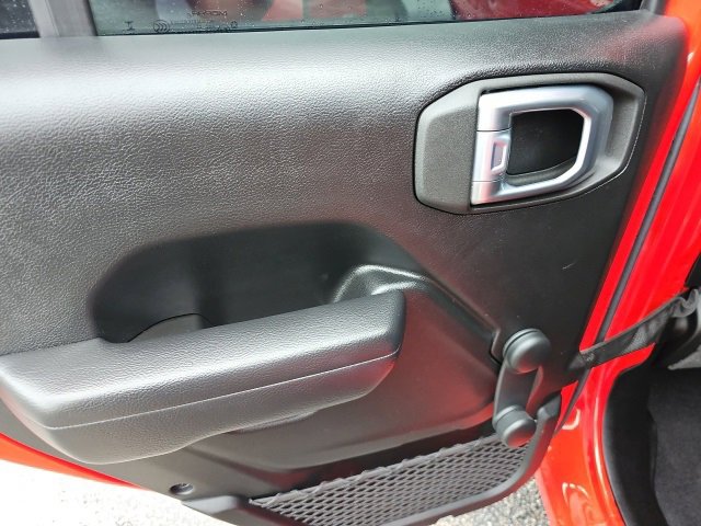 Used 2023 Jeep Gladiator Sport image 12