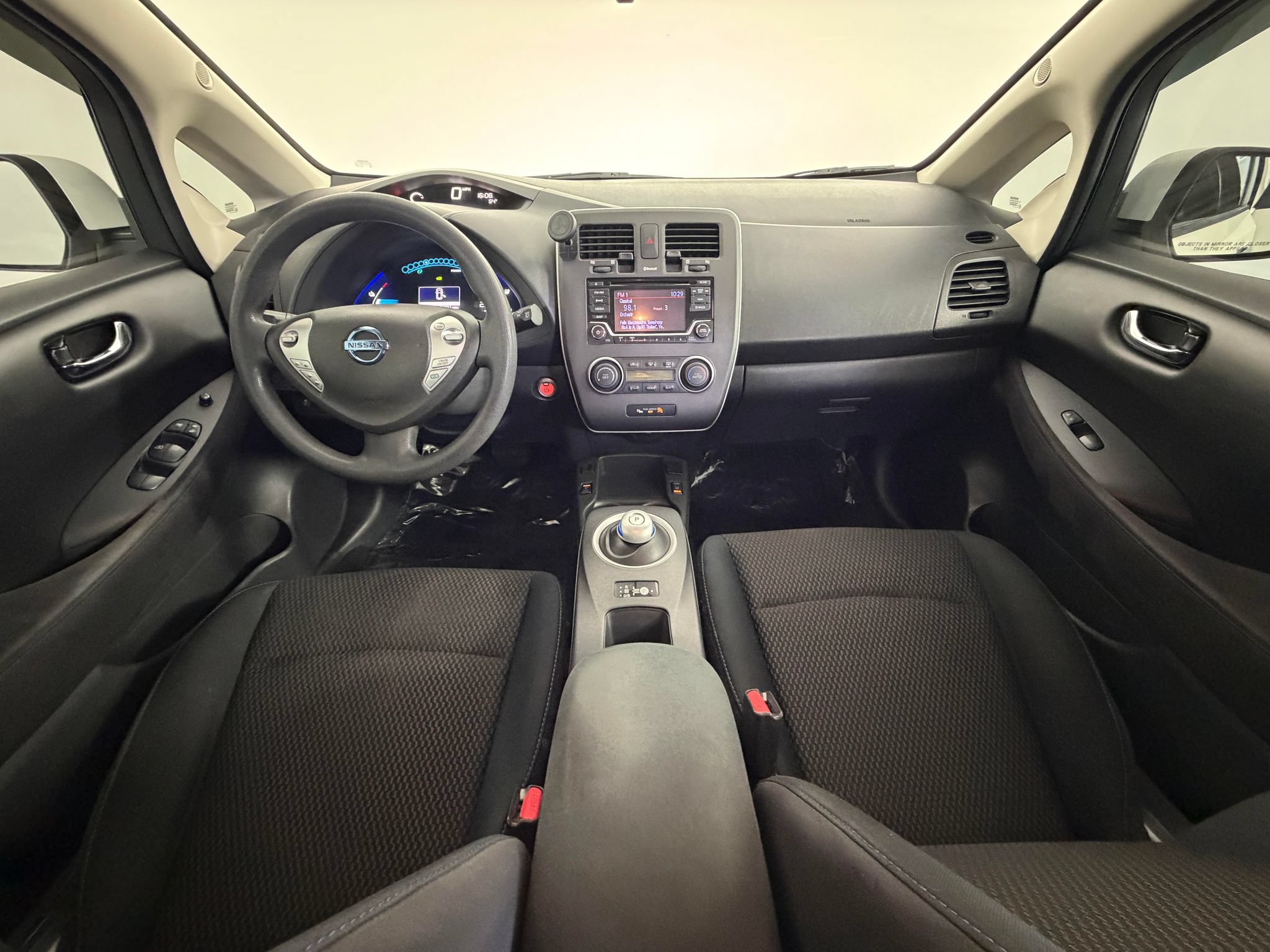 Used 2017 Nissan Leaf S FWD image 26