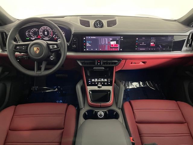 Used 2026 Porsche Cayenne Coupe image 35