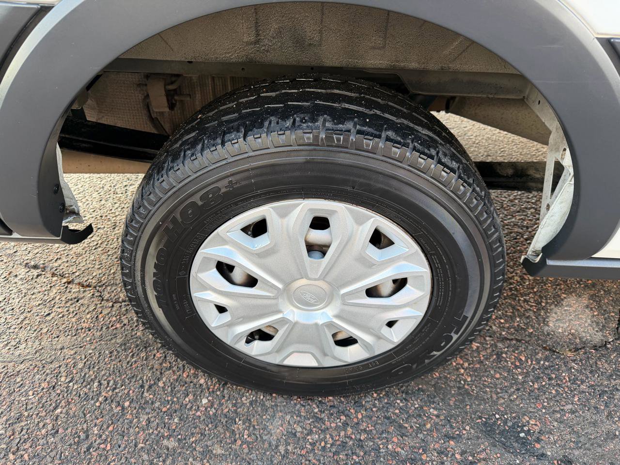 Used 2018 Ford Transit 250 T-250 148 Hi Rf 9000 GVWR Sli image 30