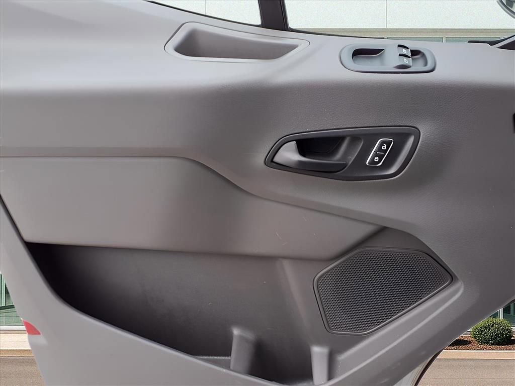 Used 2022 Ford Transit 350 XLT image 11