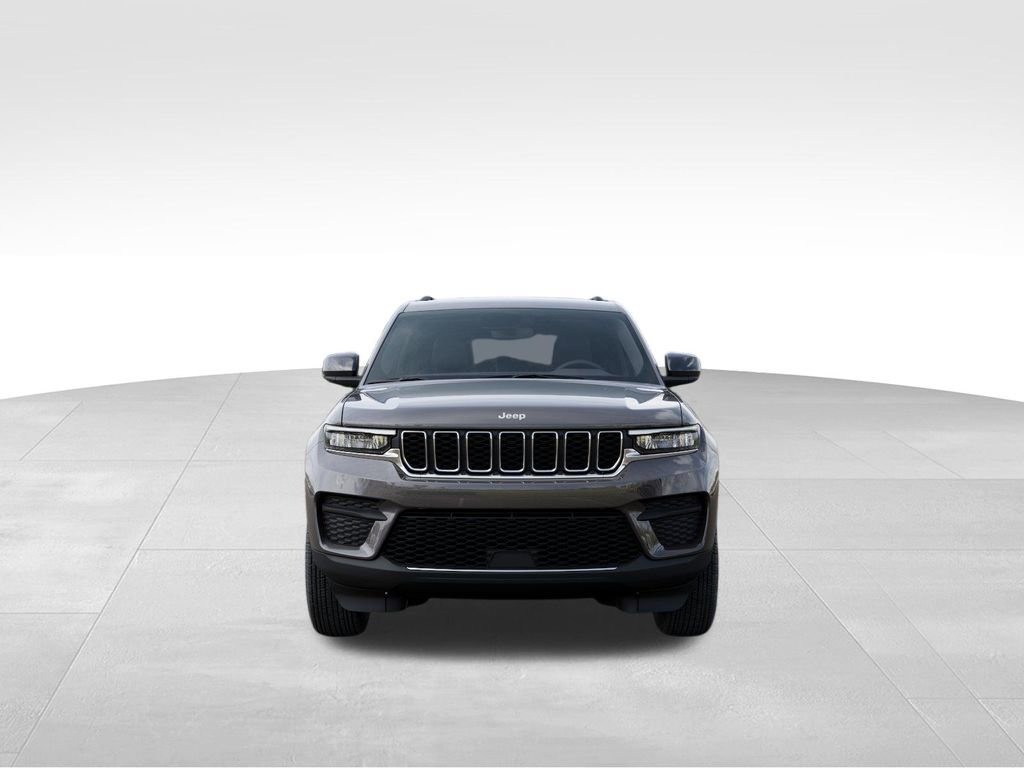 New 2026 Jeep Grand Cherokee Laredo AWD/4WD image 6