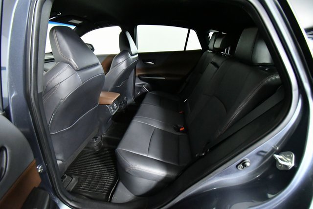 Used 2023 Toyota Venza XLE image 24