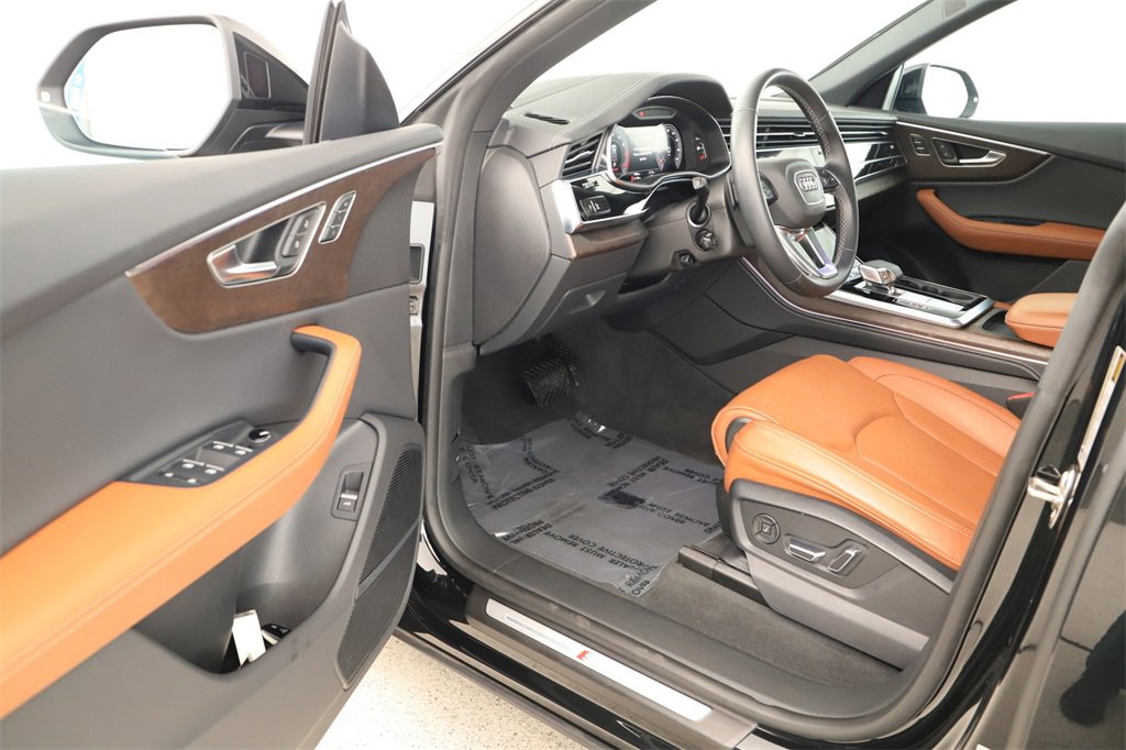 Certified 2025 Audi Q8 Prestige w/ Prestige Package image 14