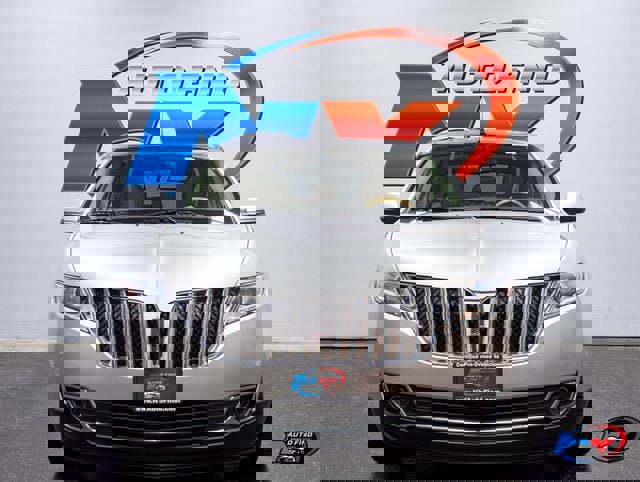 Used 2012 Lincoln MKX CLEAN CARFAX, SUNROOF, NAVI, H image 8