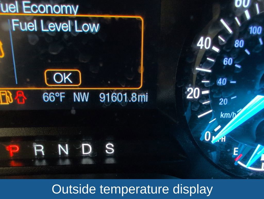 Used 2016 Ford Fusion SE image 24