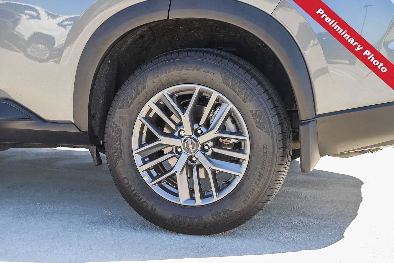 Used 2025 Nissan Rogue S FWD image 12
