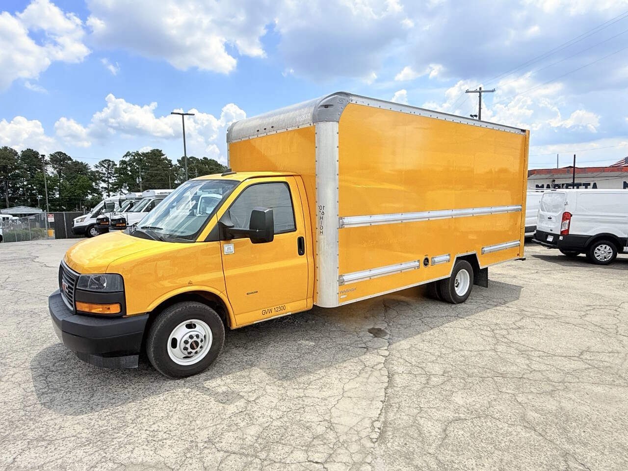 Used 2023 GMC Savana 3500 Extended w/ Power Convenience Package RWD image 5