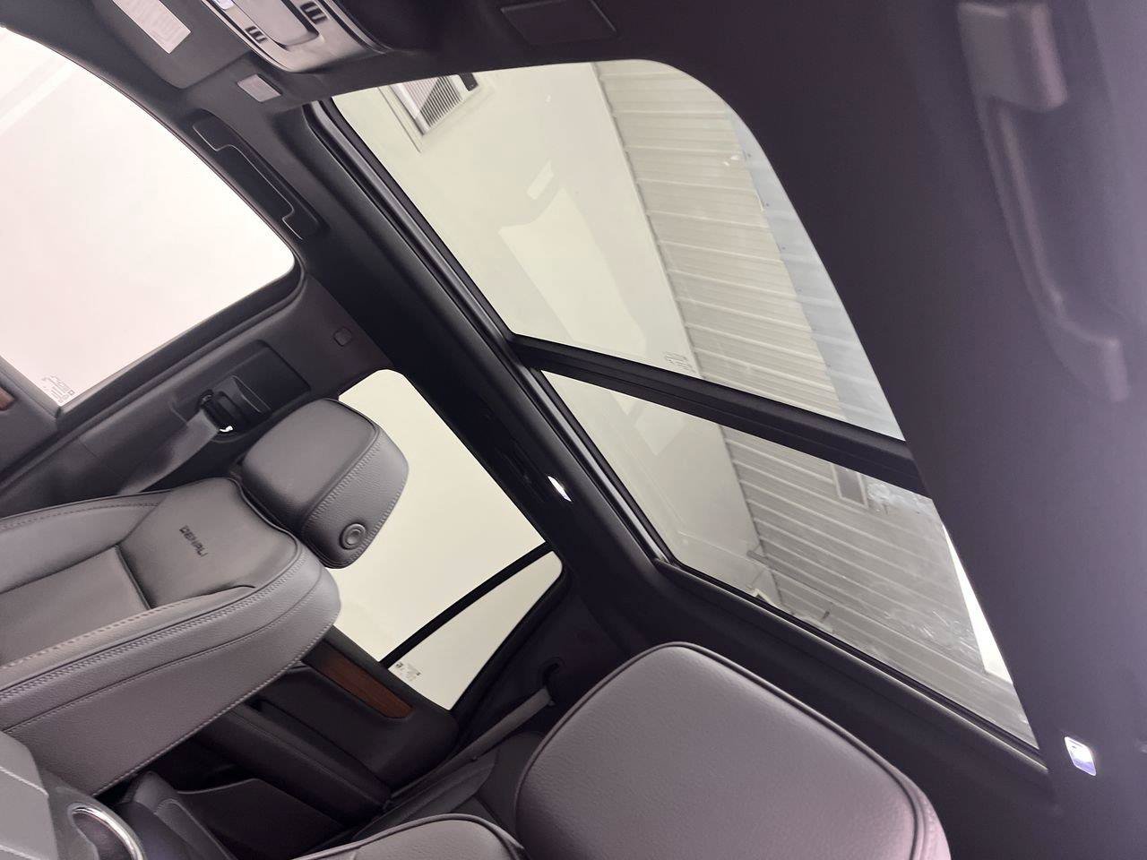 Certified 2025 GMC Yukon Denali w/ Sun & Power Step Package AWD/4WD image 7