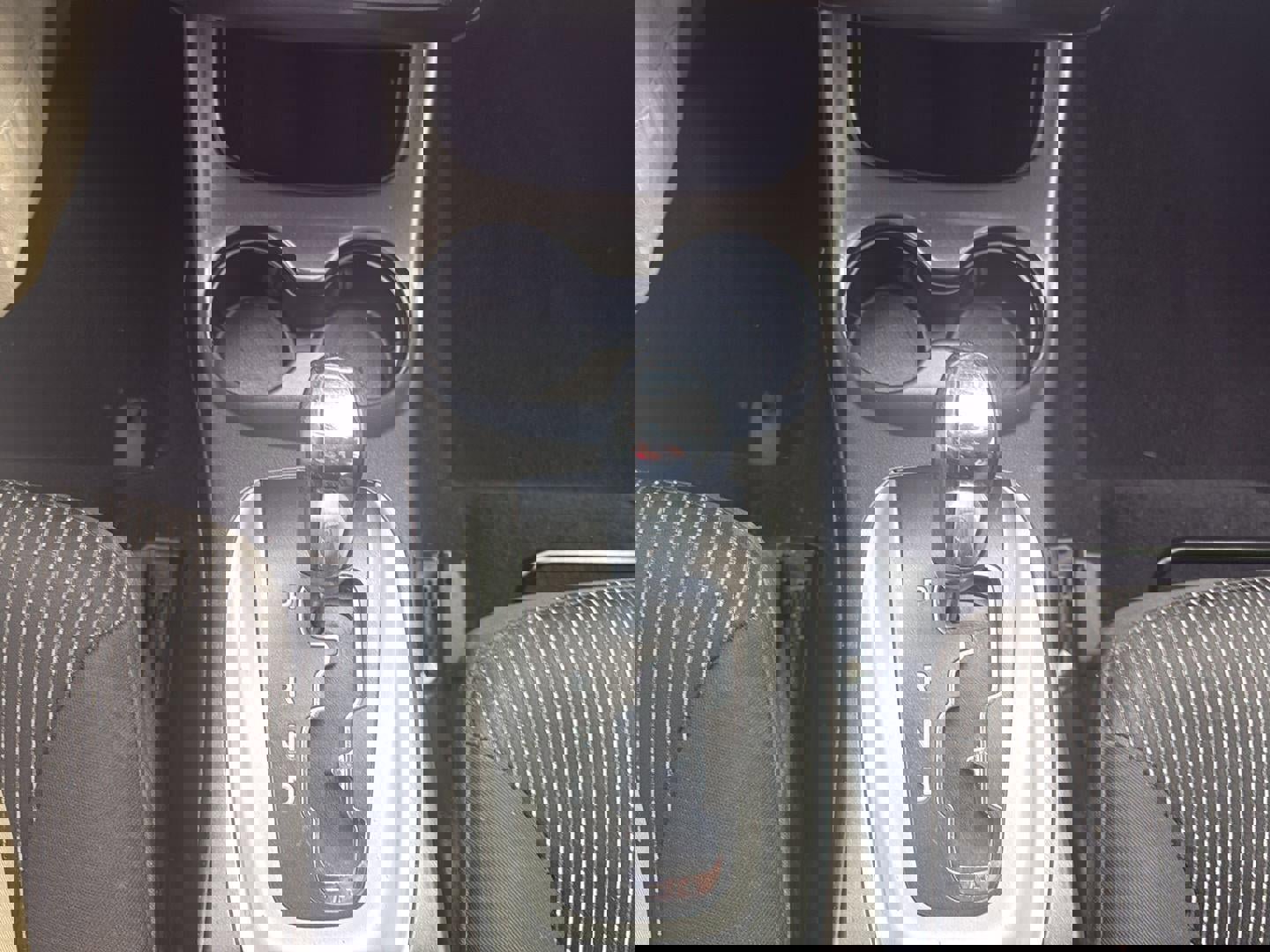 Used 2020 Dodge Journey SE image 23