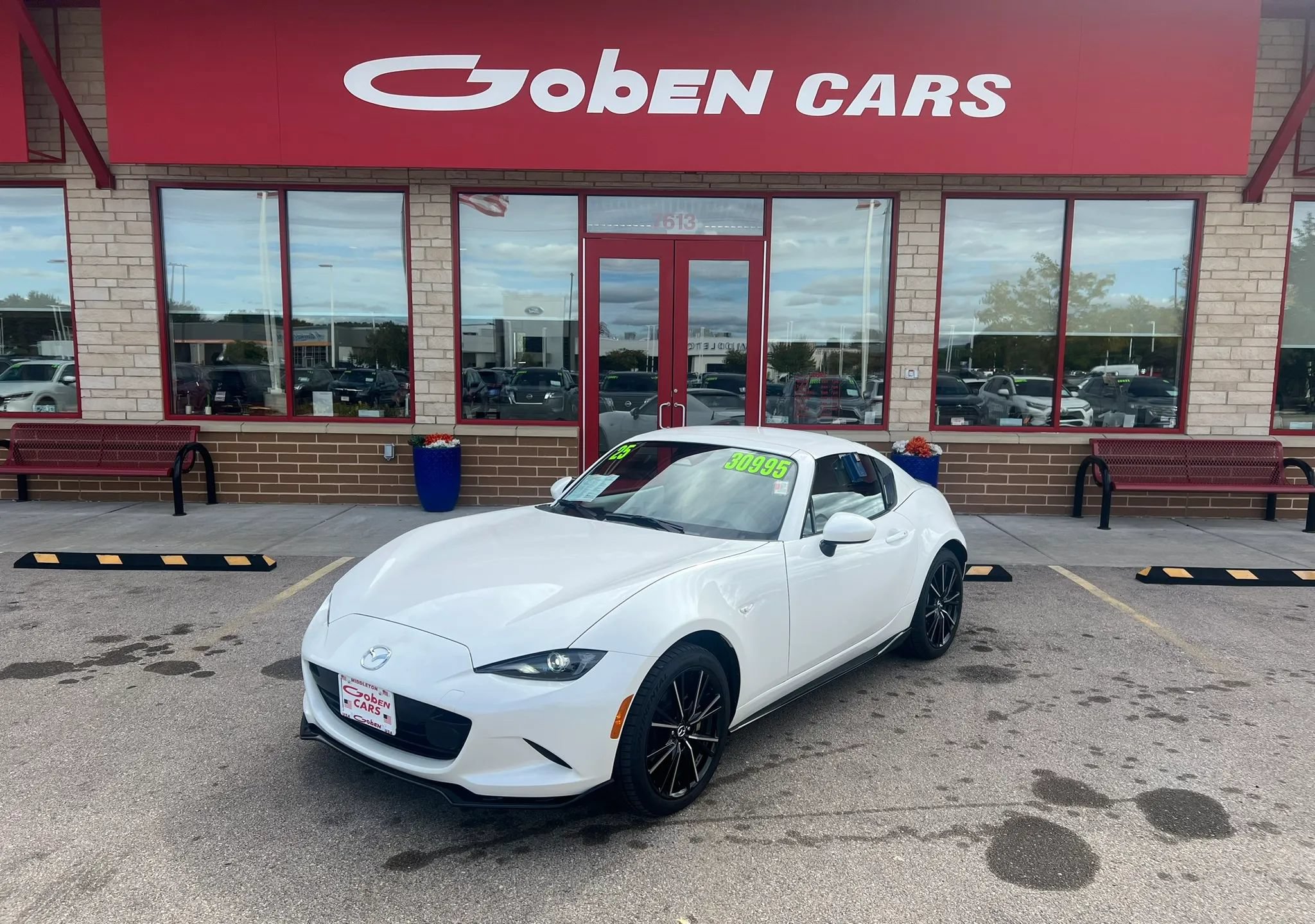 Used 2025 MAZDA MX-5 Miata RF Grand Touring w/ Appearance Package RWD image 6