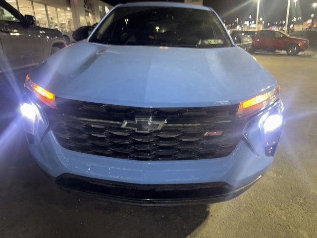 Used 2024 Chevrolet Trax RS w/ Sunroof Package image 3