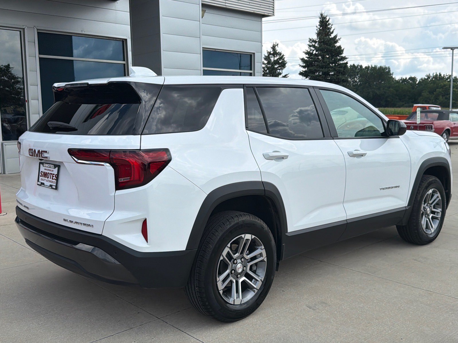 Used 2026 GMC Terrain Elevation AWD/4WD image 8