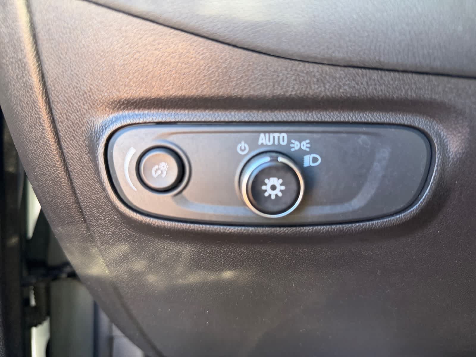 Used 2023 Chevrolet Equinox LT AWD/4WD image 27