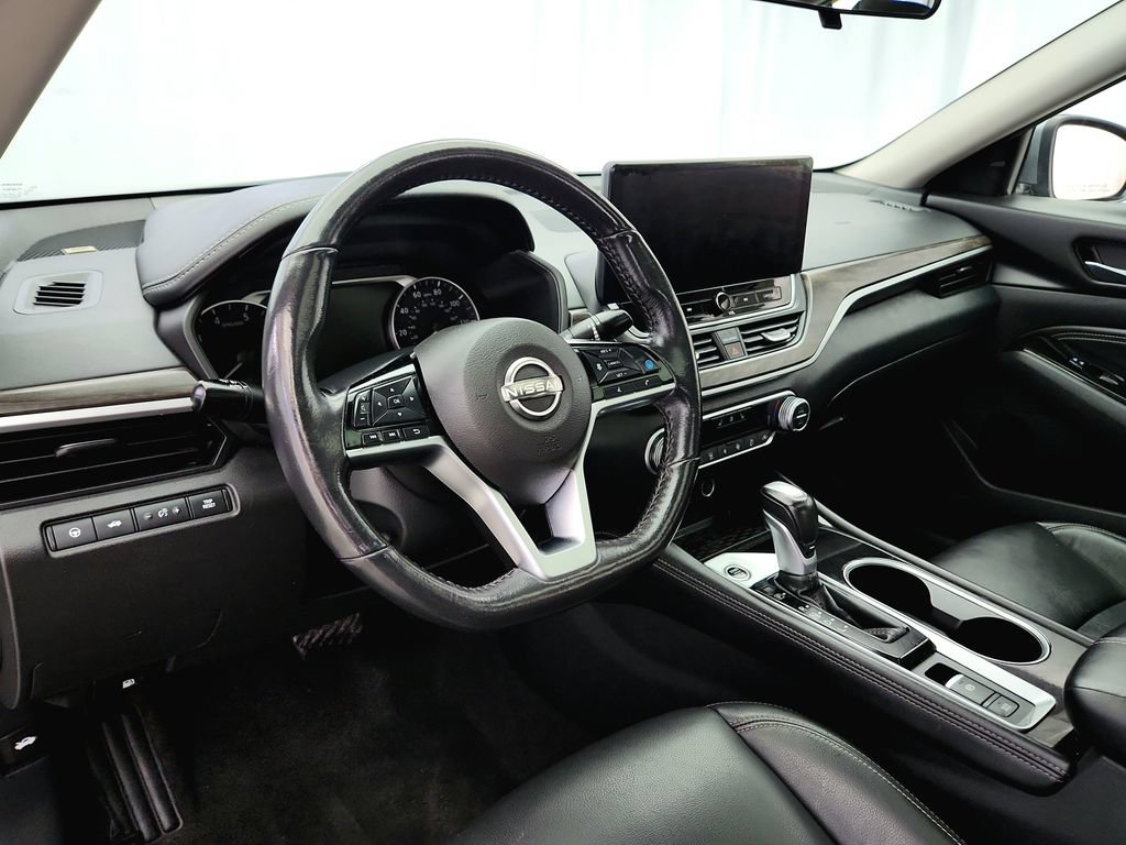 Used 2023 Nissan Altima 2.5 SL FWD image 9