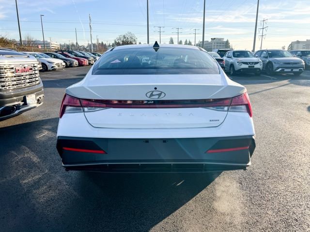 New 2026 Hyundai Elantra Hybrid w/ Cargo Package FWD image 9