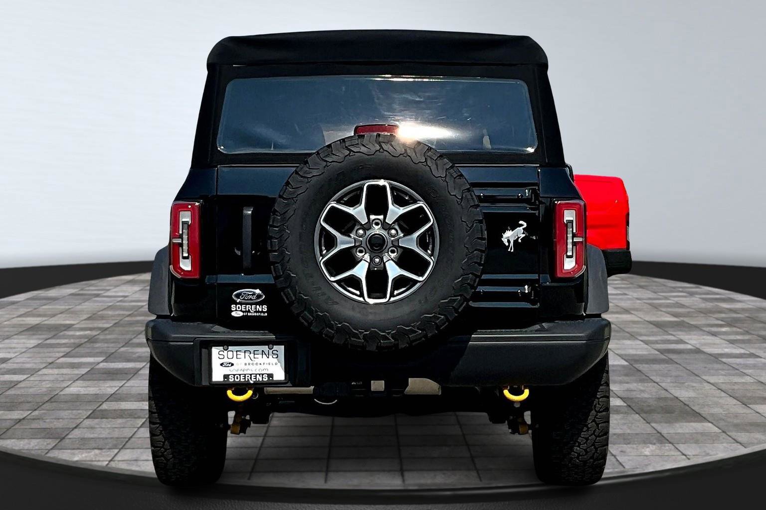 Used 2024 Ford Bronco Badlands image 6