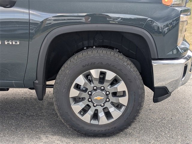 New 2026 Chevrolet Silverado 2500 LT image 13
