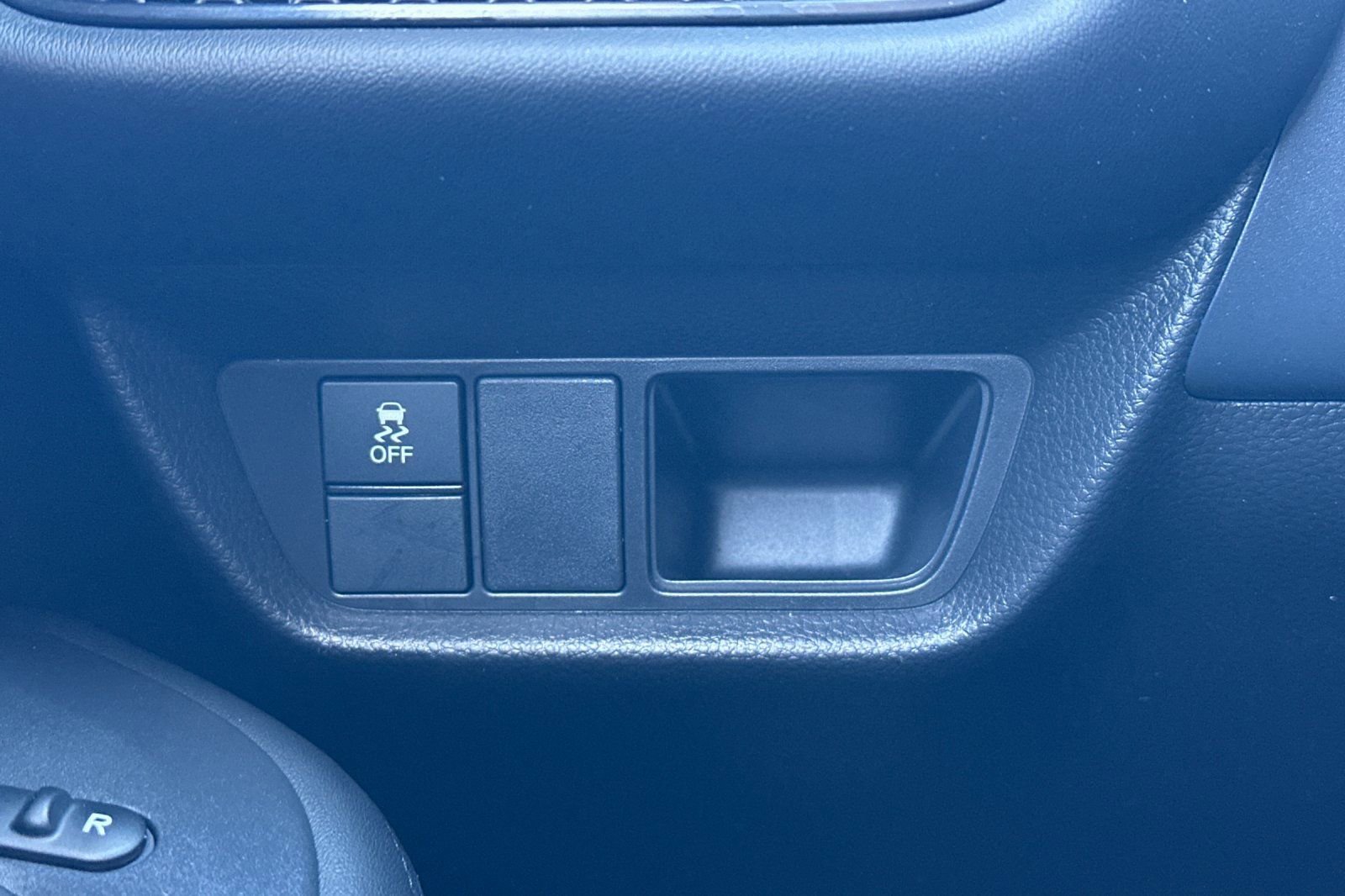 Certified 2024 Honda HR-V LX image 31