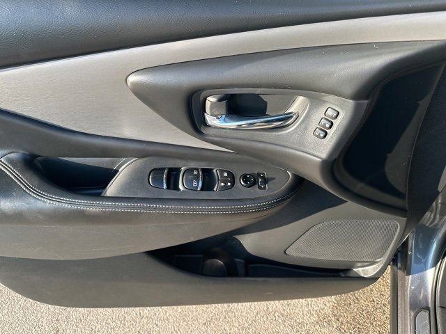 Used 2020 Nissan Murano SL w/ Moonroof Package image 18