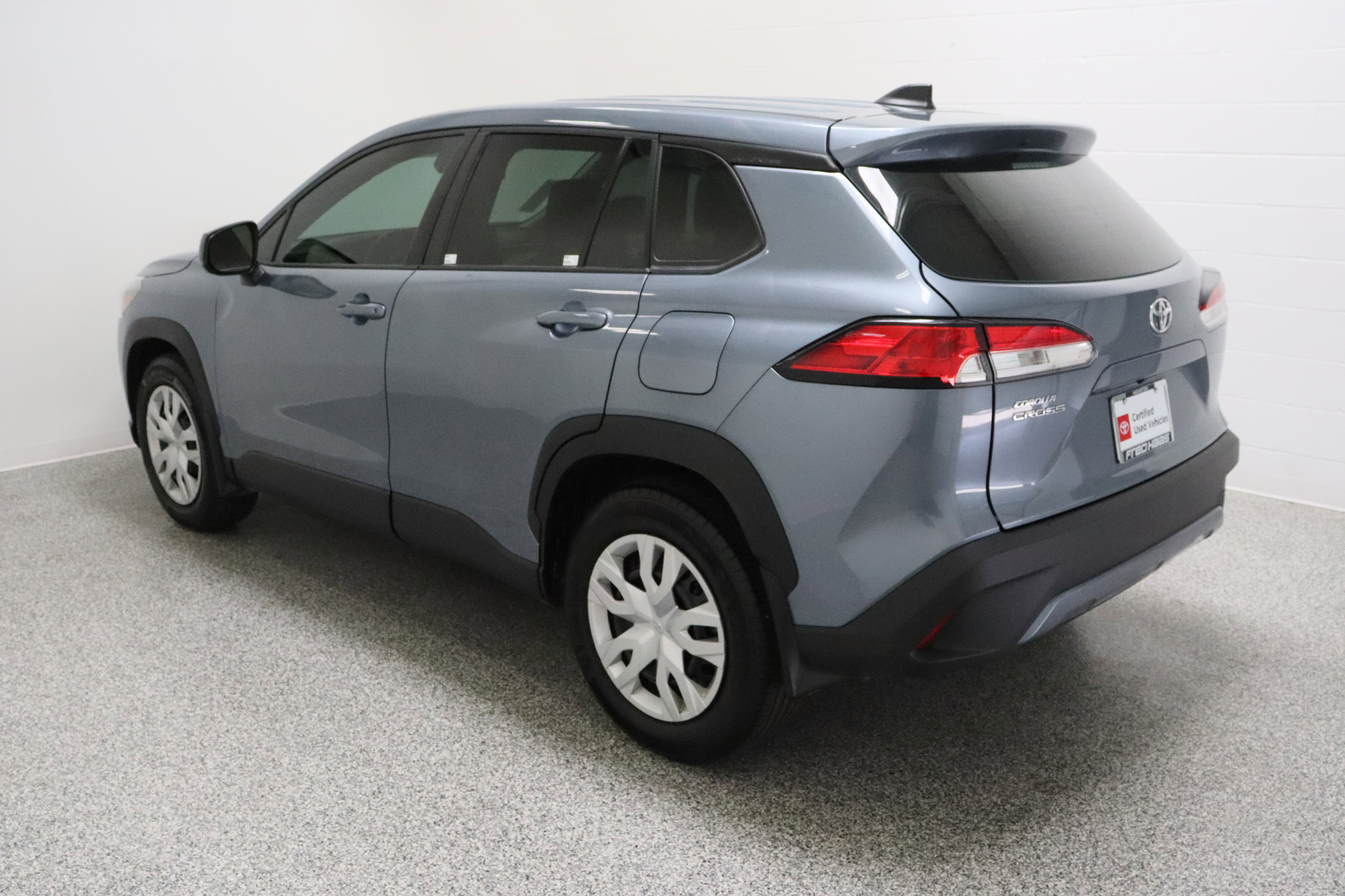 Certified 2023 Toyota Corolla Cross L image 9