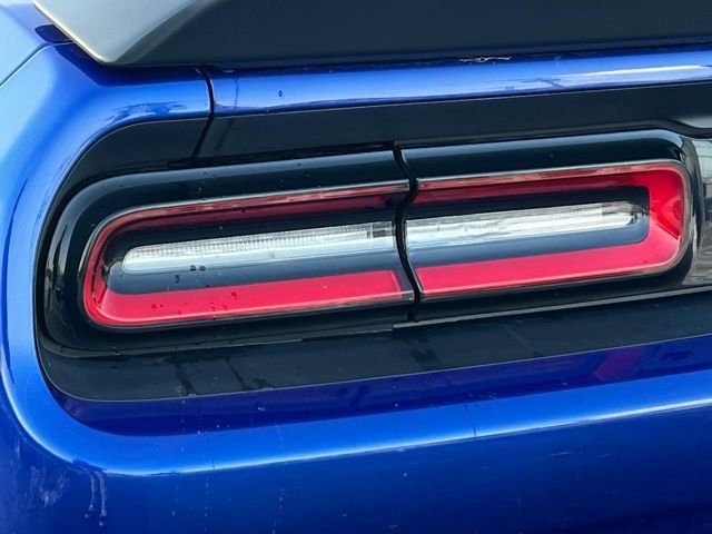 Used 2021 Dodge Challenger SXT w/ Blacktop Package image 9