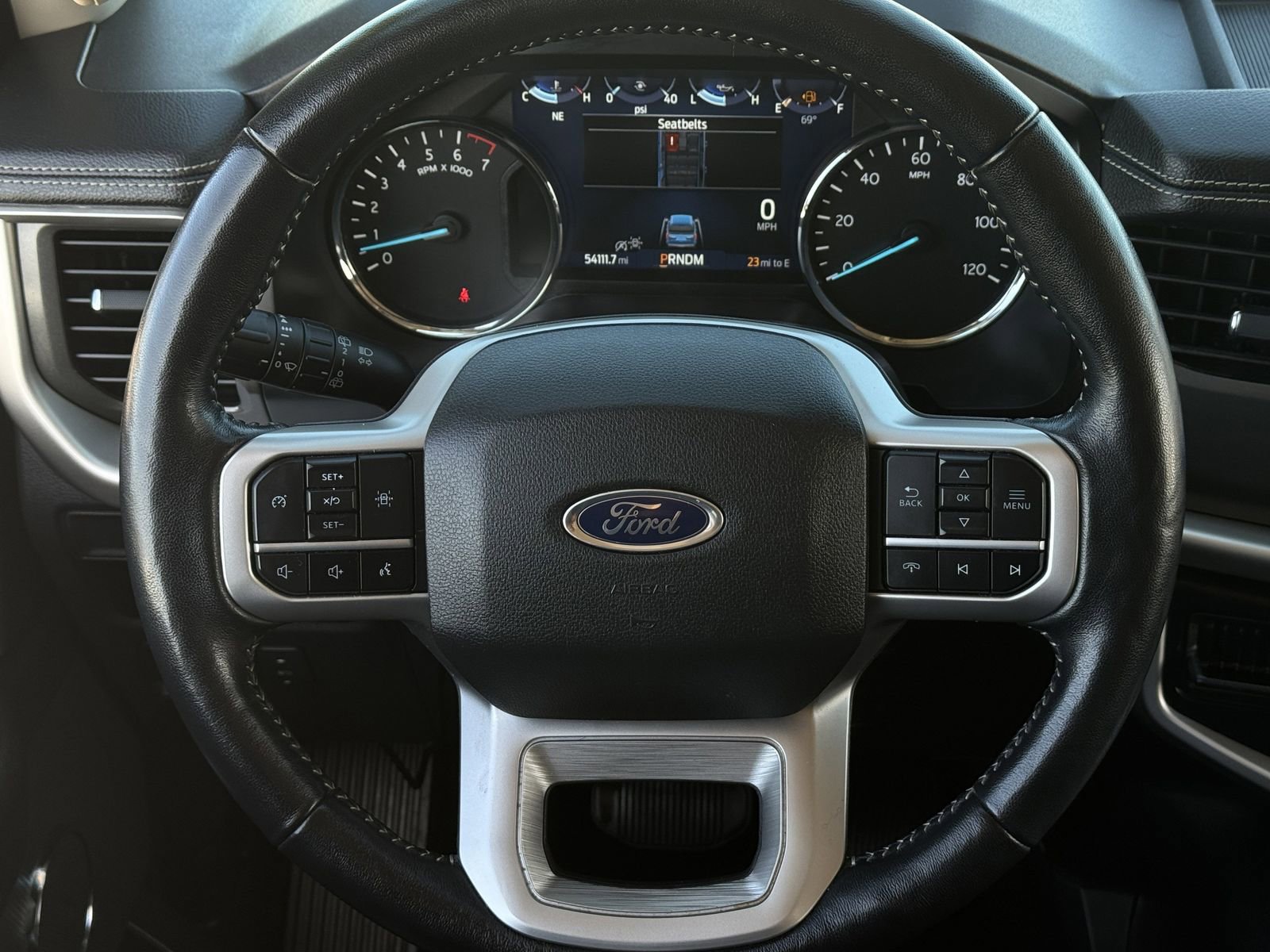 Used 2024 Ford Expedition XLT image 14