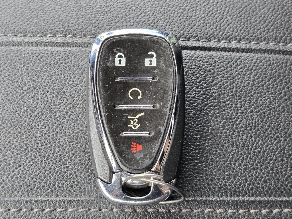 Used 2023 Chevrolet Traverse LT AWD/4WD image 39