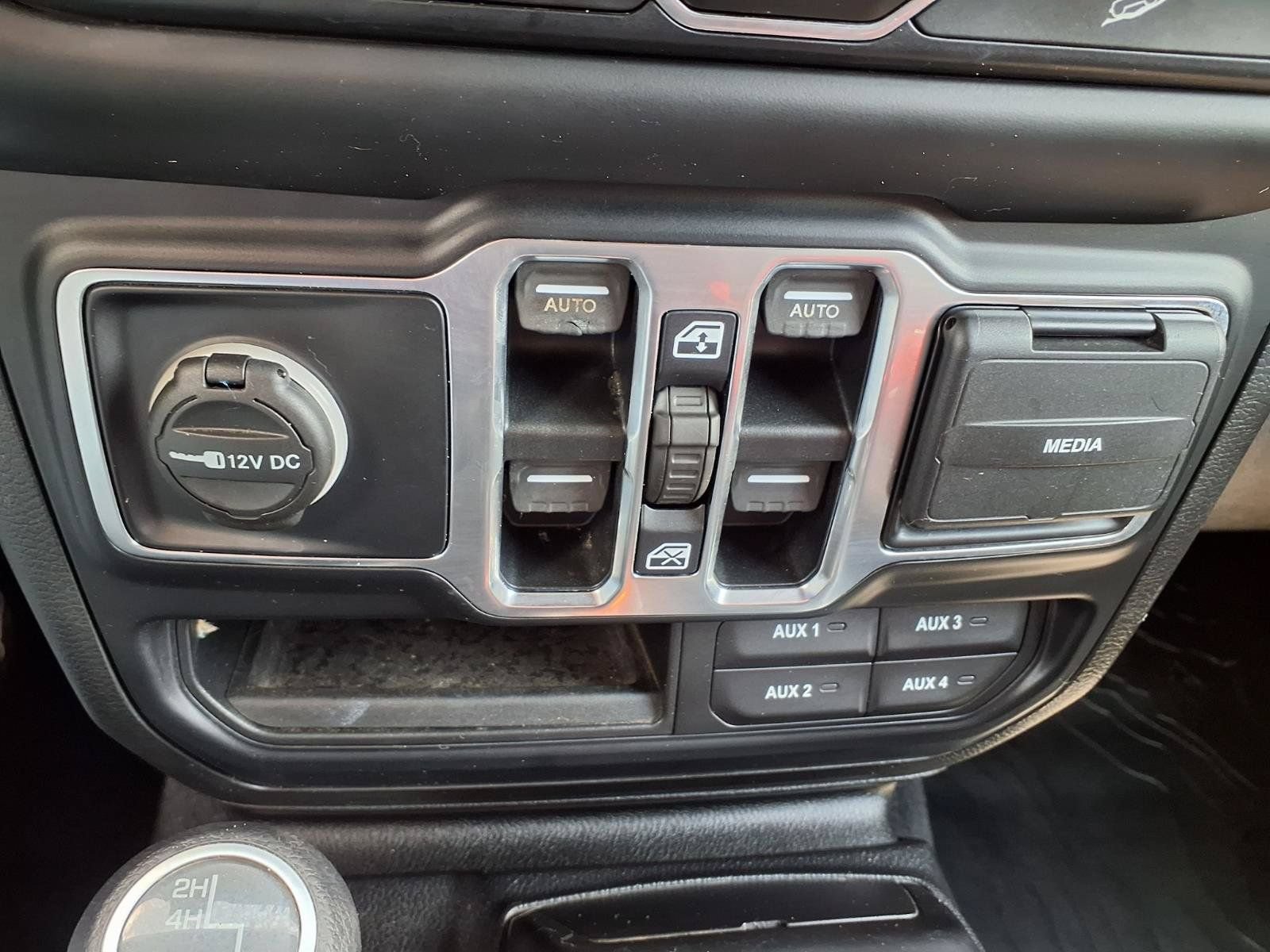 Used 2019 Jeep Wrangler Unlimited Sport S AWD/4WD image 12